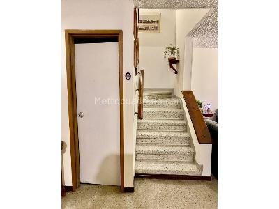 Casa de 5 alcobas en venta en Belen Malibu, Medellín, 250 m² · foto 12 de 20