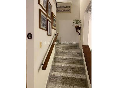 Casa de 5 alcobas en venta en Belen Malibu, Medellín, 250 m² · foto 13 de 20