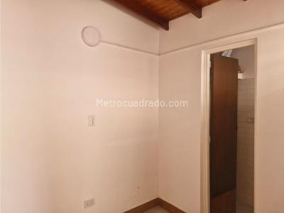 Casa de 5 alcobas en venta en Conquistadores, Medellín, 270 m² · foto 15 de 20