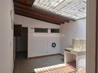 Casa de 5 alcobas en venta en Conquistadores, Medellín, 270 m² · foto 16 de 20
