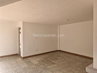 Casa de 5 alcobas en venta en Conquistadores, Medellín, 270 m² · foto 17 de 20