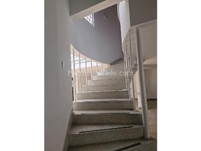 Casa de 5 alcobas en venta en Conquistadores, Medellín, 270 m² · foto 18 de 20