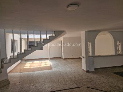 Casa de 5 alcobas en venta en Conquistadores, Medellín, 270 m² · foto 20 de 20