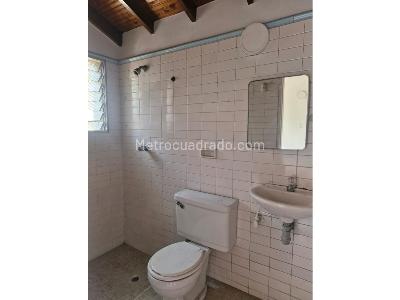Casa de 5 alcobas en venta en Conquistadores, Medellín, 270 m² · foto 5 de 20