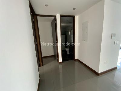 Apartamento de 4 alcobas en venta en Laureles, Medellín, 200 m² · foto 12 de 19
