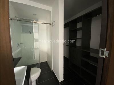 Apartamento de 4 alcobas en venta en Laureles, Medellín, 200 m² · foto 15 de 19