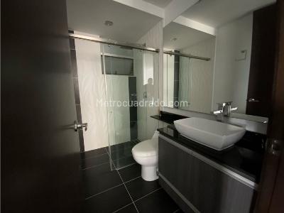 Apartamento de 4 alcobas en venta en Laureles, Medellín, 200 m² · foto 16 de 19