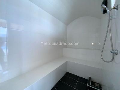 Apartamento de 4 alcobas en venta en Laureles, Medellín, 200 m² · foto 3 de 19