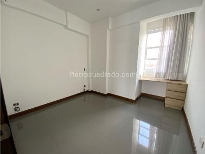 Apartamento de 4 alcobas en venta en Laureles, Medellín, 200 m² · foto 7 de 19