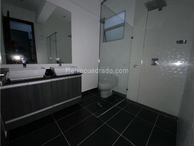 Apartamento de 4 alcobas en venta en Laureles, Medellín, 200 m² · foto 8 de 19