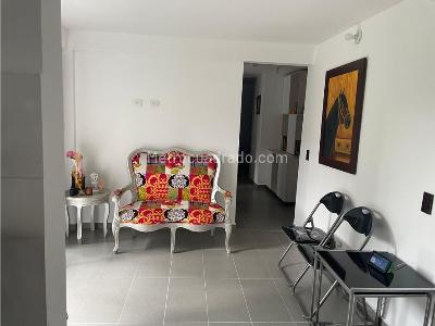 Apartamento en venta en Loma De Los Bernal, Medellín · foto 4 de 12