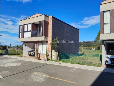Casa de 3 alcobas en venta en La Ceja, Medellín, 130 m² · foto 9 de 9