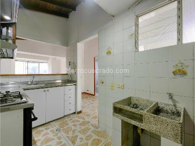 Apartamento de 3 alcobas en venta en Prado Centro, Medellín, 84 m² · foto 6 de 20