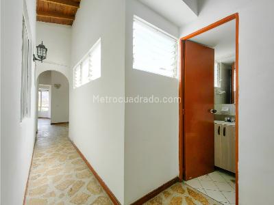 Apartamento de 3 alcobas en venta en Prado Centro, Medellín, 84 m² · foto 9 de 20