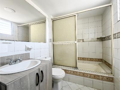 Apartamento de 3 alcobas en venta en Prado Centro, Medellín, 84 m² · foto 17 de 20