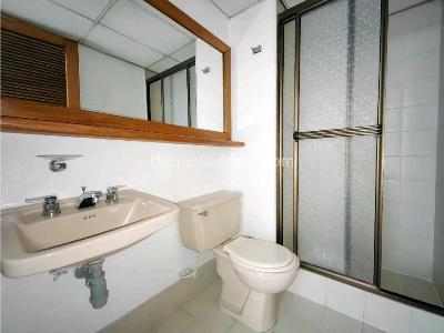 Apartaestudio en venta en Boston, Medellín, 41 m² · foto 14 de 20