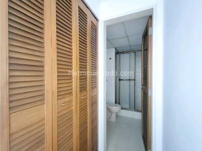 Apartaestudio en venta en Boston, Medellín, 41 m² · foto 15 de 20