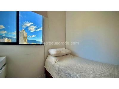 Apartamento de 4 alcobas en venta en Transversal Inferior, Medellín, 220 m² · foto 5 de 8
