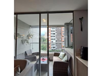 Apartamento de 3 alcobas en venta en Loma De Los Mesa, Envigado, 101 m² · foto 7 de 8
