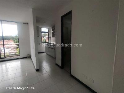 Apartaestudio en venta en Prado Centro, Medellín, 44 m² · foto 3 de 13