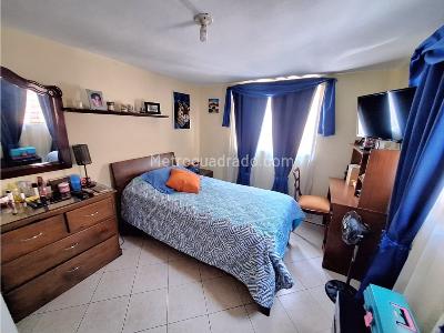 Casa de 5 alcobas en venta en Belen San Bernardo, Medellín, 120 m² · foto 8 de 12