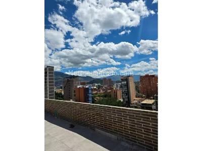 Apartamento de 1 alcoba en venta en Conquistadores, Medellín, 20 m² · foto 2 de 14