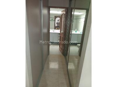 Apartamento en venta en Laureles, Medellín · foto 13 de 20