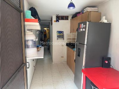 Apartaestudio en venta en Belen Miravalle, Medellín, 25 m² · foto 2 de 8
