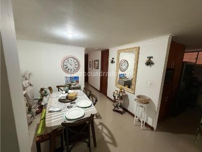 Apartamento de 4 alcobas en venta en La Castellana, Medellín, 150 m² · foto 5 de 19