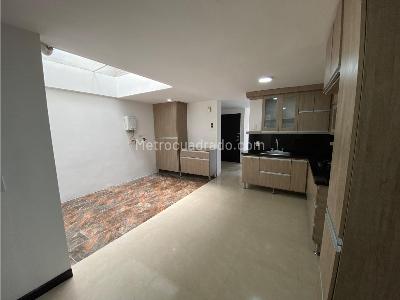 Casa de 3 alcobas en venta en Santa Monica, Medellín, 98 m² · foto 2 de 20