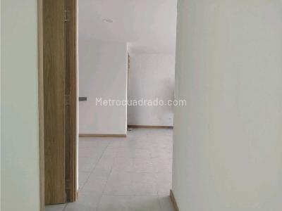 Apartamento de 2 alcobas en venta en Sabaneta, Sabaneta, 68 m² · foto 13 de 14