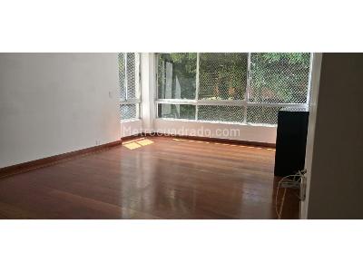 Apartamento de 3 alcobas en venta en Milla De Oro, Medellín, 230 m² · foto 2 de 20