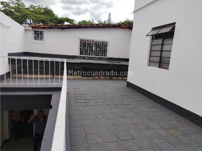 Casa de 5 alcobas en venta en Calasanz, Medellín, 340 m² · foto 5 de 15