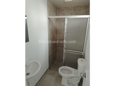 Casa de 5 alcobas en venta en Calasanz, Medellín, 340 m² · foto 9 de 15