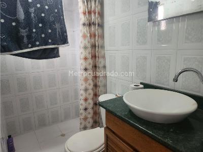 Casa de 5 alcobas en venta en Belen Miravalle, Medellín, 184 m² · foto 8 de 13