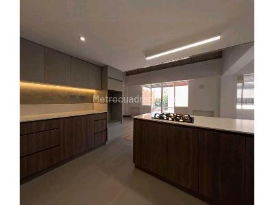 Apartamento en venta en Laureles En Medellin, Medellín · foto 3 de 16