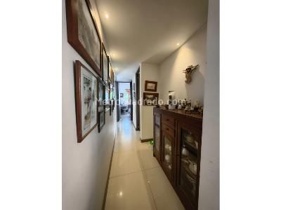 Apartamento en venta en La Floresta, Medellín · foto 4 de 5