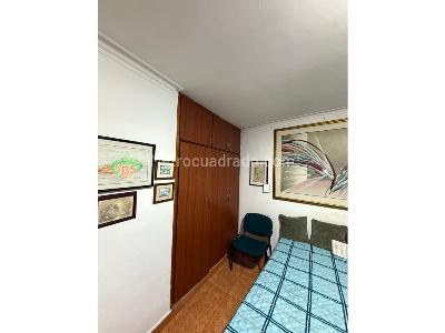 Casa de 3 alcobas en venta en La Castellana, Medellín, 270 m² · foto 9 de 17