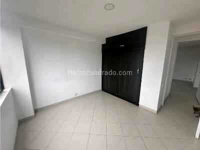 Apartamento en venta en Calasanz Parte Baja, Medellín · foto 3 de 19