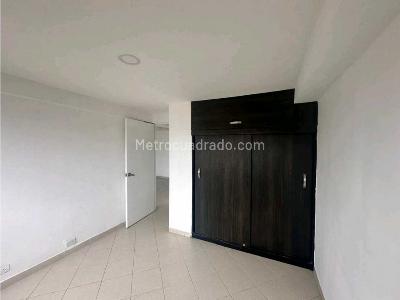 Apartamento en venta en Calasanz Parte Baja, Medellín · foto 5 de 19