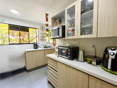 Apartamento de 3 alcobas en venta en Conquistadores, Medellín, 115 m² · foto 18 de 20