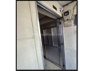 Casa de 4 alcobas en venta en La Pradera, Medellín, 161 m² · foto 2 de 16