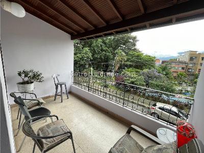 Casa de 5 alcobas en venta en Laureles, Medellín, 208 m² · foto 4 de 19