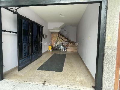 Casa de 5 alcobas en venta en Laureles, Medellín, 208 m² · foto 9 de 19