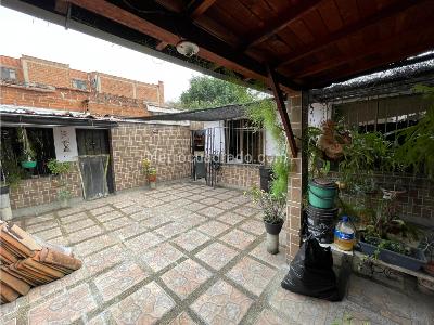 Casa de 5 alcobas en venta en Laureles, Medellín, 208 m² · foto 19 de 19