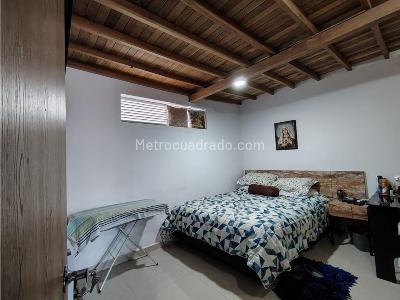 Apartamento de 1 alcoba en venta en Carmelo, Bello, 67 m² · foto 10 de 20