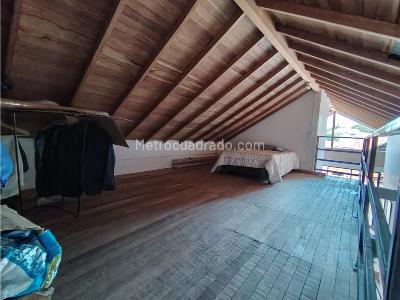 Apartamento de 1 alcoba en venta en Carmelo, Bello, 67 m² · foto 18 de 20