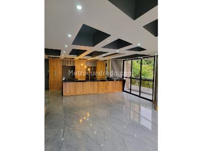 Apartamento en venta en El Portal, Envigado · foto 2 de 17