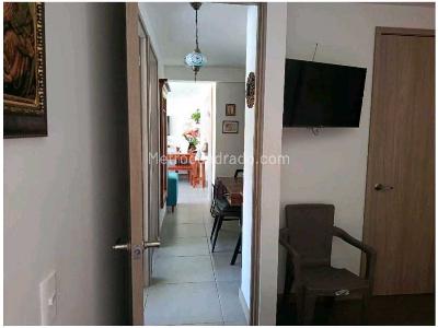 Apartamento de 3 alcobas en venta en Calasanz Parte Alta, Medellín, 62 m² · foto 11 de 14