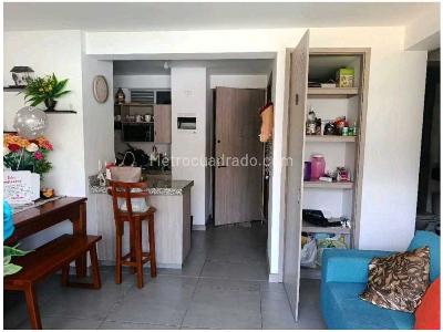 Apartamento de 3 alcobas en venta en Calasanz Parte Alta, Medellín, 62 m² · foto 4 de 14